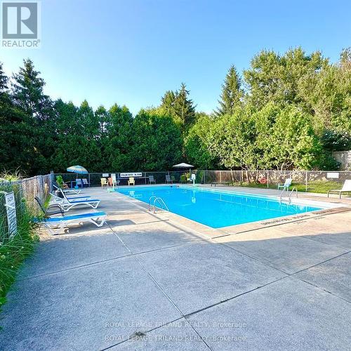 350 Homestead Court, London, ON - Outdoor With In Ground Pool With Backyard