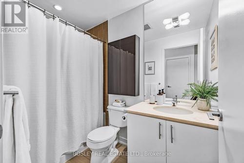 146 - 201 Carlaw Avenue, Toronto, ON - Indoor Photo Showing Bathroom