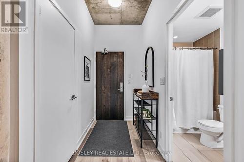 146 - 201 Carlaw Avenue, Toronto, ON - Indoor Photo Showing Bathroom