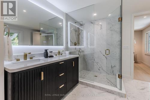 3029 Eva Drive, Burlington, ON - Indoor Photo Showing Bathroom