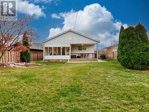 48 Mcdonald Avenue, Thorold, ON - Outdoor With Deck Patio Veranda