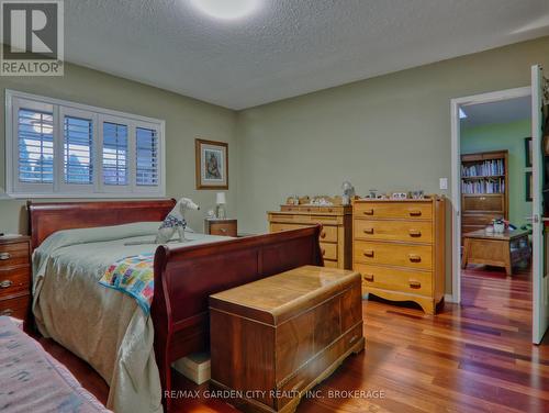 48 Mcdonald Avenue, Thorold, ON - Indoor Photo Showing Bedroom