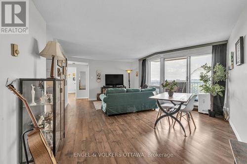 1402 - 1380 Prince Of Wales Drive, Ottawa, ON - Indoor Photo Showing Living Room