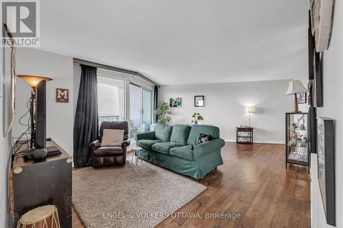 1402 - 1380 Prince Of Wales Drive, Ottawa, ON - Indoor Photo Showing Living Room