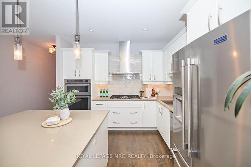 1001 Pelham Road, St. Catharines (462 - Rykert/Vansickle), ON - Indoor Photo Showing Kitchen With Upgraded Kitchen