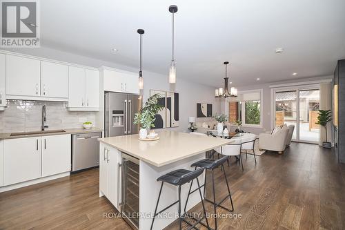 1001 Pelham Road, St. Catharines (462 - Rykert/Vansickle), ON - Indoor Photo Showing Kitchen With Upgraded Kitchen