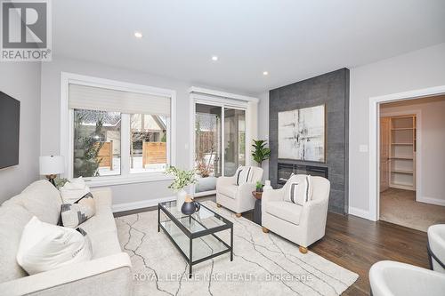 1001 Pelham Road, St. Catharines (462 - Rykert/Vansickle), ON - Indoor Photo Showing Living Room