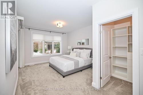 1001 Pelham Road, St. Catharines (462 - Rykert/Vansickle), ON - Indoor Photo Showing Bedroom