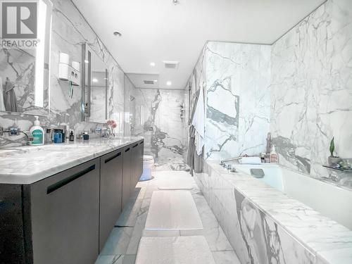 2702 1011 W Cordova Street, Vancouver, BC - Indoor Photo Showing Bathroom