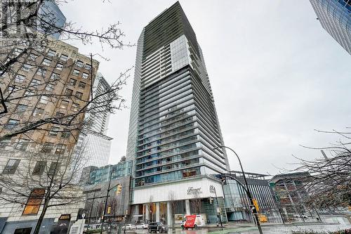 2702 1011 W Cordova Street, Vancouver, BC - Outdoor With Facade