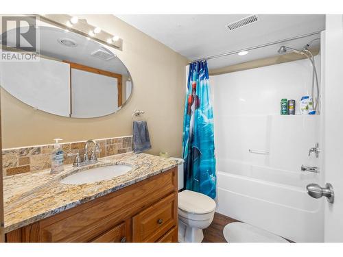 2125 Shamrock Drive, West Kelowna, BC - Indoor Photo Showing Bathroom