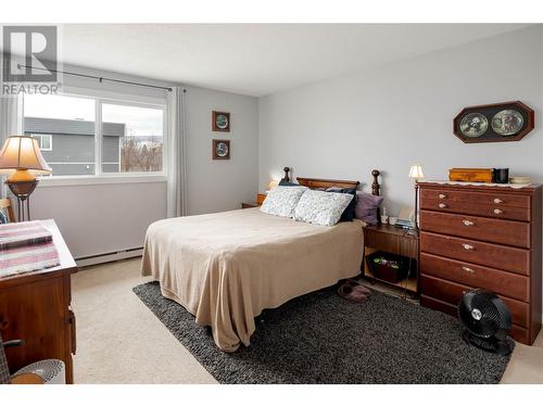 450 All Star Court Unit# 316, Kelowna, BC - Indoor Photo Showing Bedroom