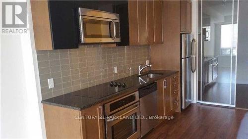 311 - 98 Lillian Street, Toronto, ON - Indoor Photo Showing Kitchen With Stainless Steel Kitchen