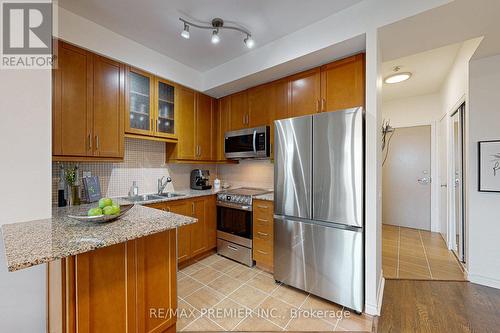 1002 - 60 Byng Avenue W, Toronto, ON - Indoor Photo Showing Kitchen With Double Sink