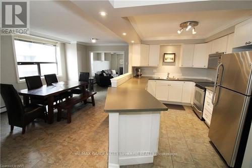 804 - 141 Church Street, St. Catharines (451 - Downtown), ON - Indoor Photo Showing Kitchen With Double Sink