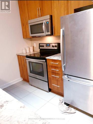 1803 - 4099 Brickstone Mews, Mississauga, ON - Indoor Photo Showing Kitchen