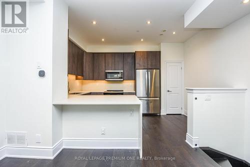 64 - 71 Elder Avenue, Toronto, ON - Indoor Photo Showing Kitchen