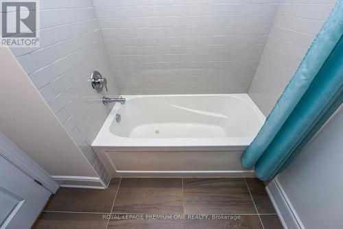 64 - 71 Elder Avenue, Toronto, ON - Indoor Photo Showing Bathroom