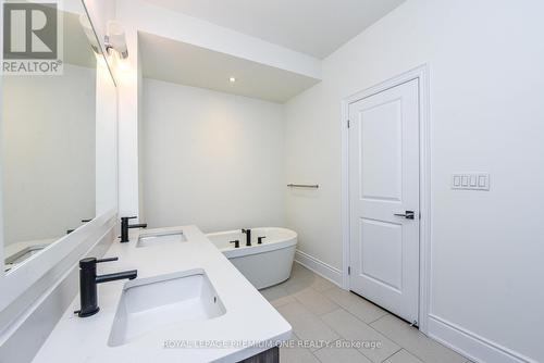 64 - 71 Elder Avenue, Toronto, ON - Indoor Photo Showing Bathroom