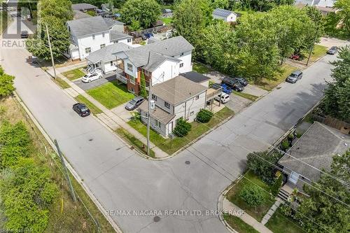 37 Canal Bank Street, Welland (773 - Lincoln/Crowland), ON - Outdoor With View