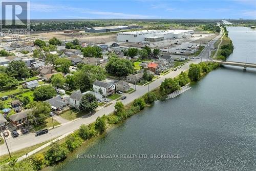 37 Canal Bank Street, Welland (773 - Lincoln/Crowland), ON - Outdoor With Body Of Water With View