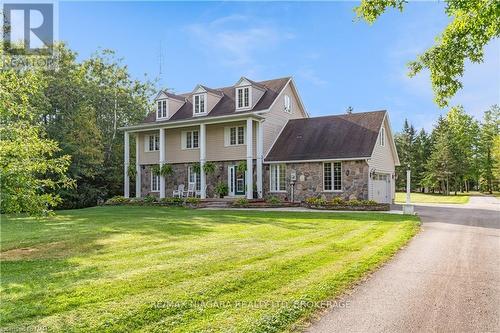 851 Carl Road, Welland (765 - Cooks Mills), ON - Outdoor With Facade