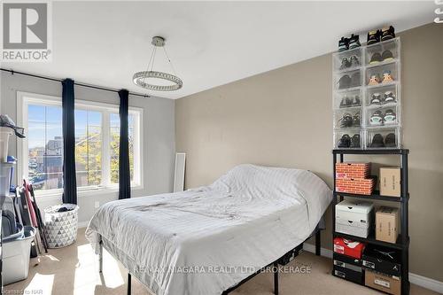 13 Hilts Court, St. Catharines (456 - Oakdale), ON - Indoor Photo Showing Bedroom