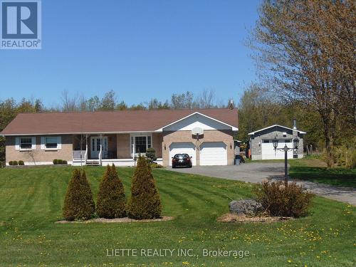 20467 Conc 5 Road E, South Glengarry, ON - Outdoor With Deck Patio Veranda With Facade