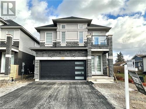 83 Hildred Street, Welland (773 - Lincoln/Crowland), ON - Outdoor With Facade