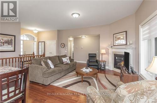 3281 Charleston Drive Drive, Fort Erie (335 - Ridgeway), ON - Indoor Photo Showing Living Room With Fireplace