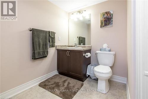 3281 Charleston Drive Drive, Fort Erie (335 - Ridgeway), ON - Indoor Photo Showing Bathroom