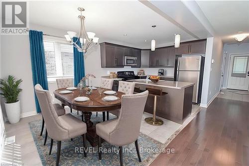 6030 Wiens Boulevard, Niagara Falls (219 - Forestview), ON - Indoor Photo Showing Dining Room