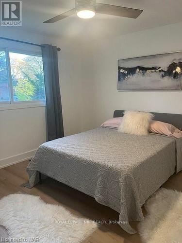 25 Coronation Boulevard, St. Catharines (453 - Grapeview), ON - Indoor Photo Showing Bedroom