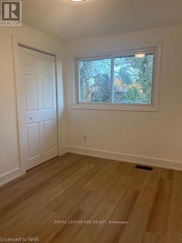 25 Coronation Boulevard, St. Catharines (453 - Grapeview), ON - Indoor Photo Showing Other Room