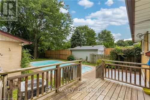 6326 Doreen Drive, Niagara Falls (212 - Morrison), ON - Outdoor With In Ground Pool With Deck Patio Veranda With Exterior