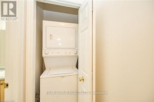 15 - 5200 Dorchester Road, Niagara Falls (212 - Morrison), ON - Indoor Photo Showing Laundry Room