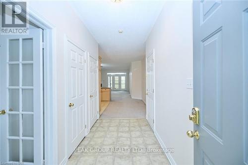 15 - 5200 Dorchester Road, Niagara Falls (212 - Morrison), ON - Indoor Photo Showing Other Room