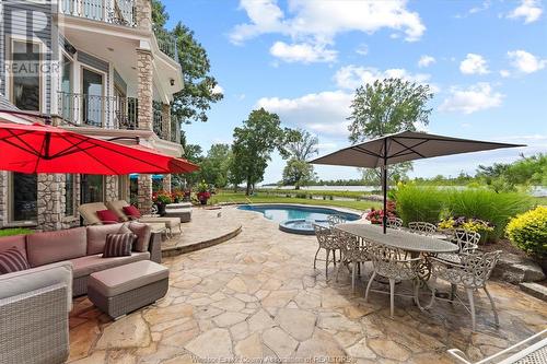 318 Crystal Bay Drive, Amherstburg, ON - Outdoor With In Ground Pool