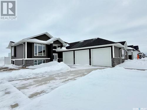 834 1St Avenue N, Warman, SK - Outdoor With Facade