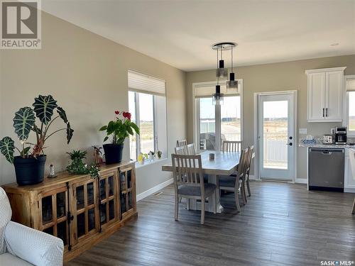 834 1St Avenue N, Warman, SK - Indoor Photo Showing Dining Room