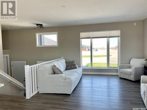 834 1St Avenue N, Warman, SK - Indoor Photo Showing Living Room