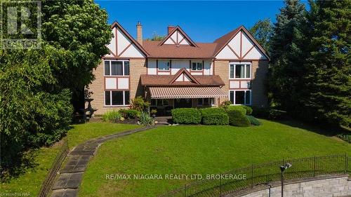 140 Lakeshore Road, Fort Erie (333 - Lakeshore), ON - Outdoor With Facade