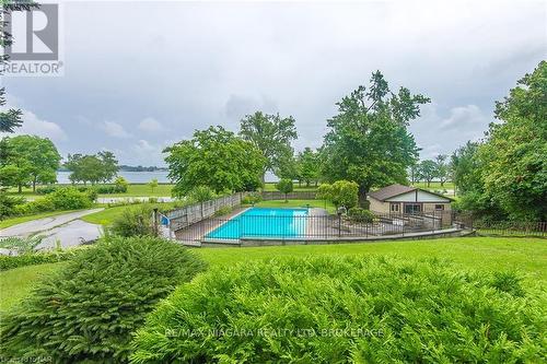 140 Lakeshore Road, Fort Erie (333 - Lakeshore), ON - Outdoor With In Ground Pool With Backyard