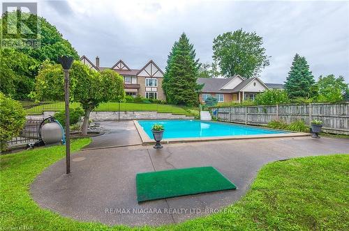 140 Lakeshore Road, Fort Erie (333 - Lakeshore), ON - Outdoor With In Ground Pool