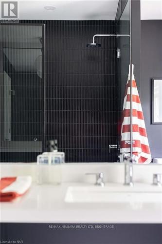 413 Queenston Road, Niagara-On-The-Lake (104 - Rural), ON - Indoor Photo Showing Bathroom