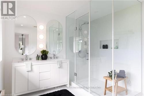 413 Queenston Road, Niagara-On-The-Lake (104 - Rural), ON - Indoor Photo Showing Bathroom