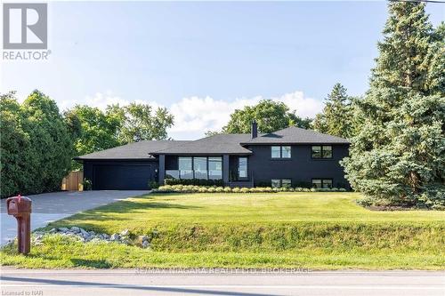 413 Queenston Road, Niagara-On-The-Lake (104 - Rural), ON - Outdoor