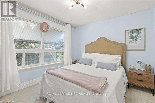 138 Balmoral Avenue N, Hamilton (Crown Point), ON - Indoor Photo Showing Bedroom