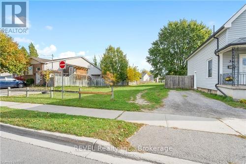 34 Tasker Street, St. Catharines (450 - E. Chester), ON - Outdoor