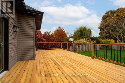 494 Vine Street, St. Catharines (442 - Vine/Linwell), ON - Outdoor With Deck Patio Veranda With Exterior